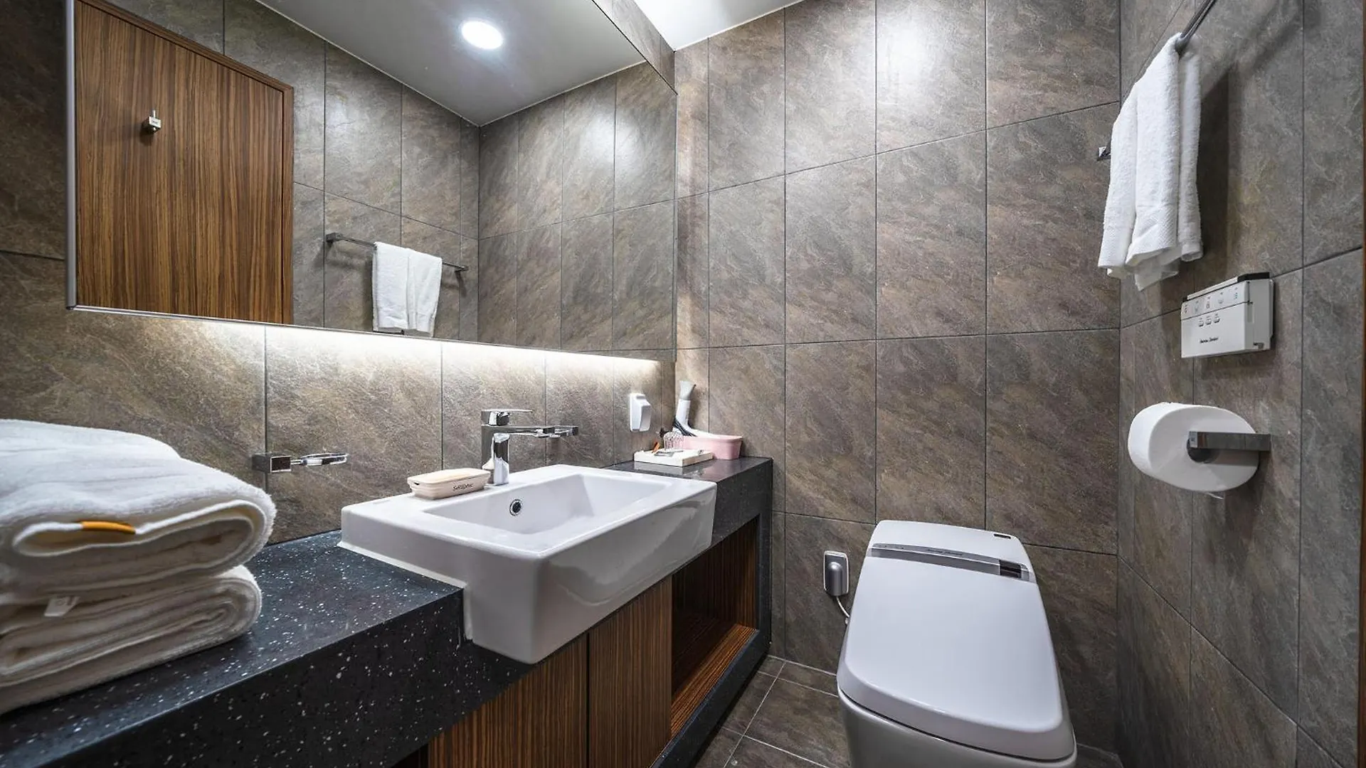 Inchon Sky And Sea Ocean View Hotel