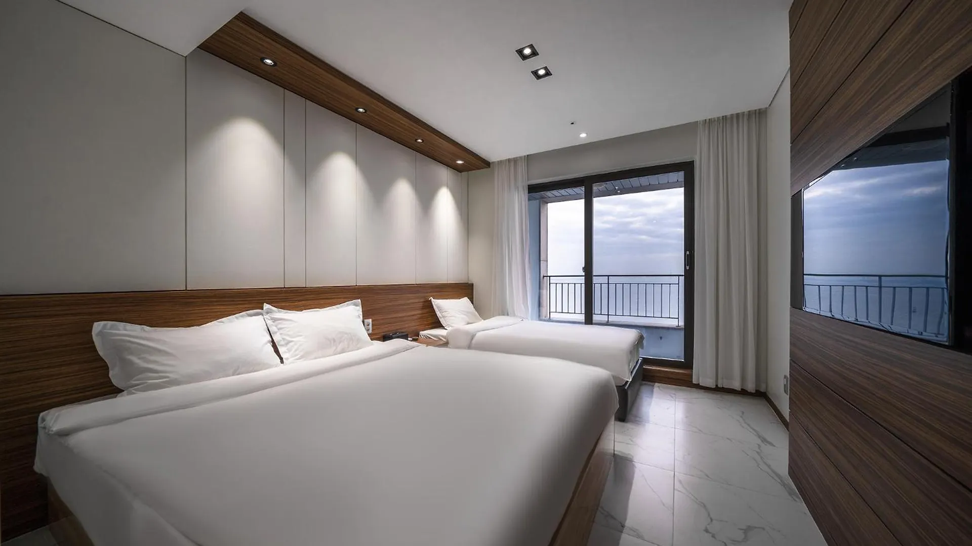 Inchon Sky And Sea Ocean View Hotel