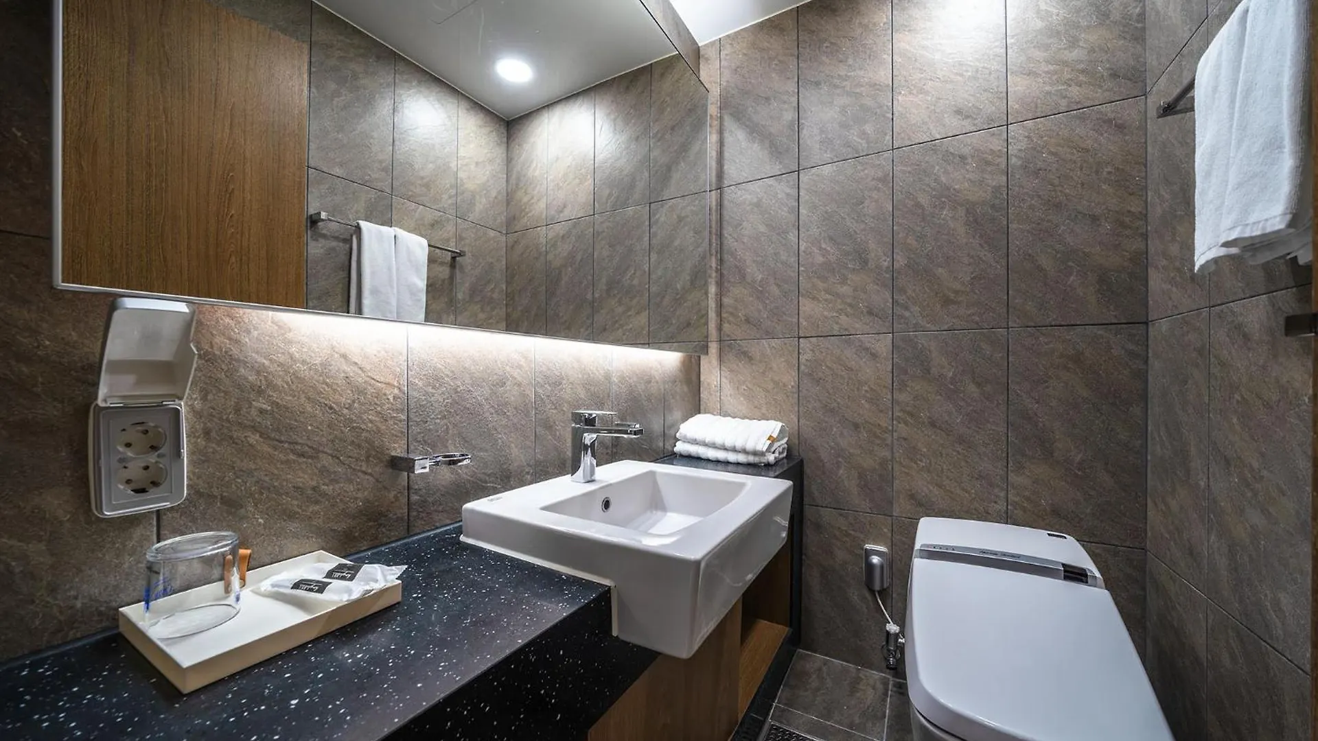 Inchon Sky And Sea Ocean View Hotel 4*, Incheon