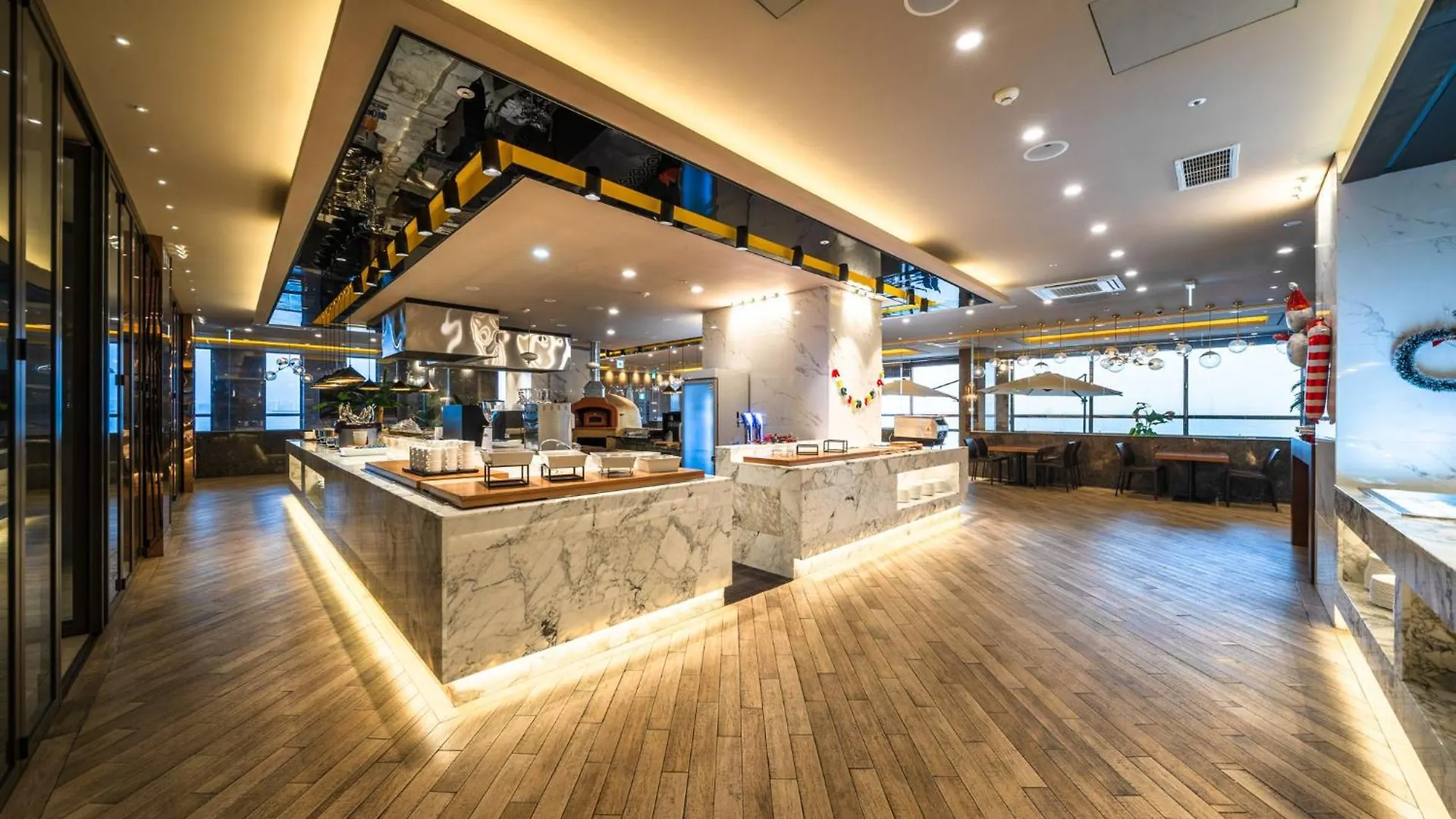 Inchon Sky And Sea Ocean View Hotel  Incheon