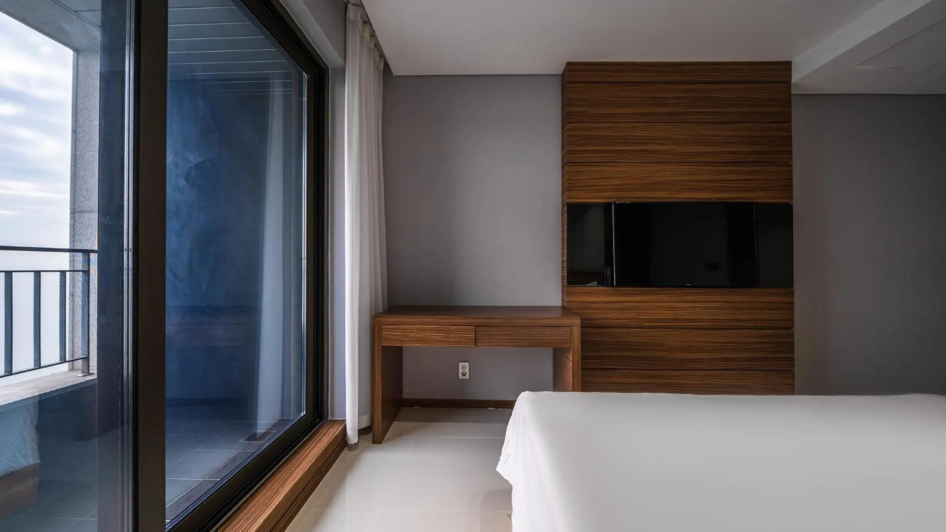 Inchon Sky And Sea Ocean View Hotel