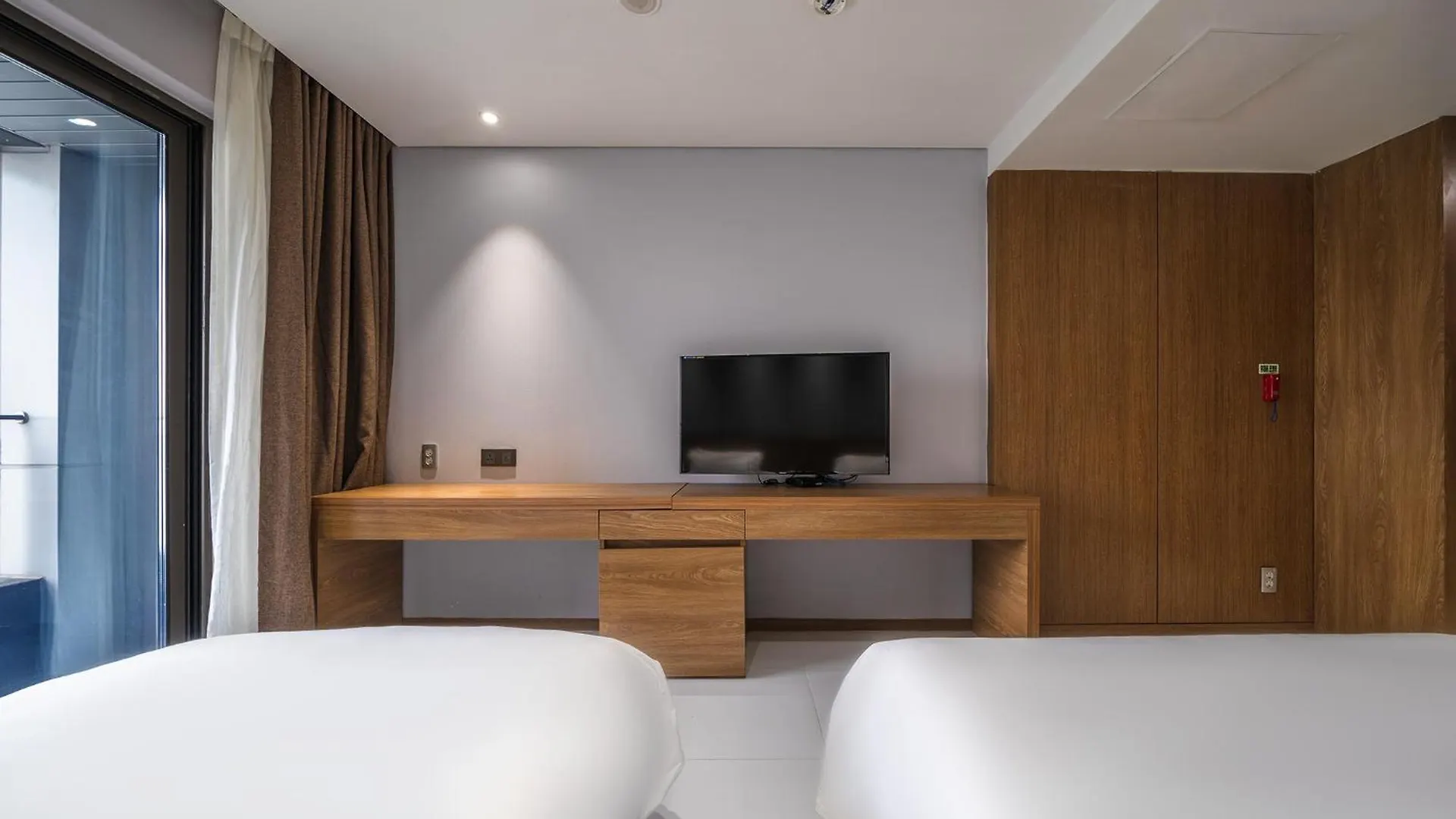 Inchon Sky And Sea Ocean View Hotel  Incheon