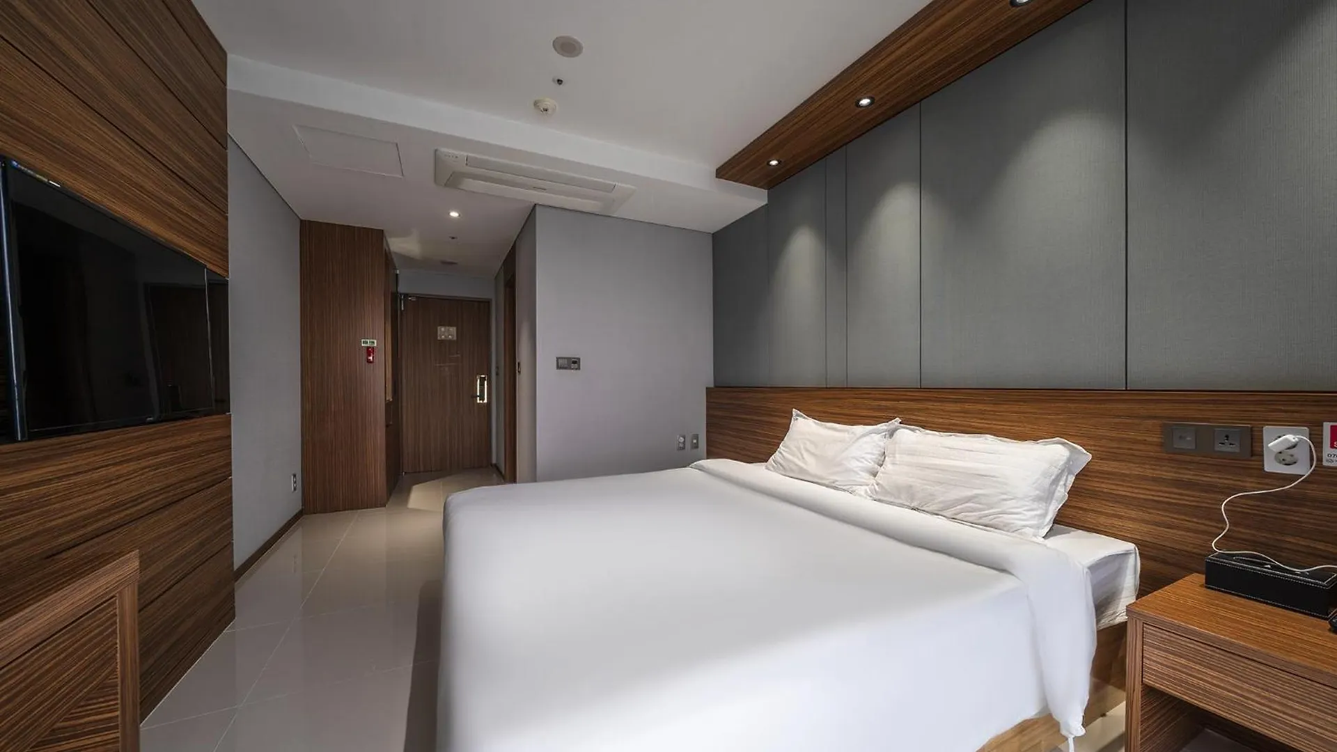 Inchon Sky And Sea Ocean View Hotel  Incheon