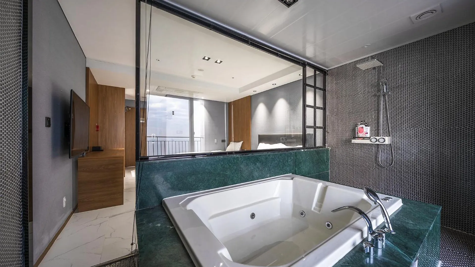 Inchon Sky And Sea Ocean View Hotel