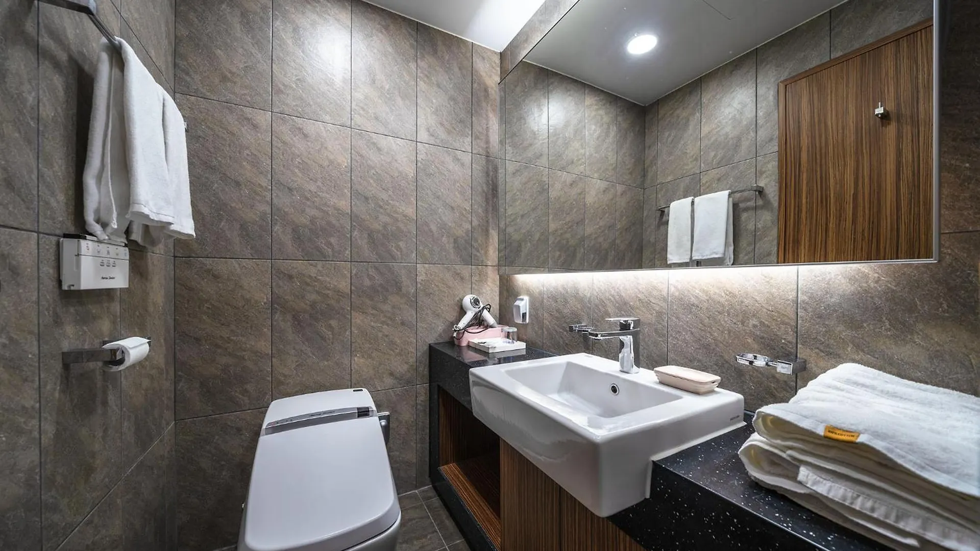 Inchon Sky And Sea Ocean View Hotel South Korea